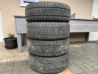 235/55 R18