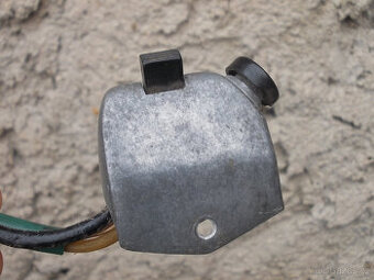 VYPINAČ JAWA PERAK HLINIK PŘEPÍNAČ SVĚTLA MOTO VETERAN