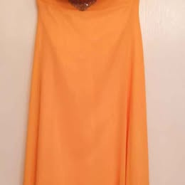 Plesové šaty vel 38/40 větší poprsi