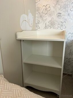 Přebalovací pult IKEA