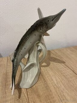 Starožitná soška - Royal Dux - štika