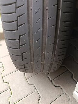 Continental Premium Contact 225/45/17 - 1