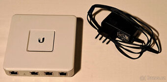 Ubiquiti Unifi USG brána Security Gateway - 1