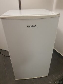 prakticky NOVÁ A++ lednice s mrazákem 85cm doprava