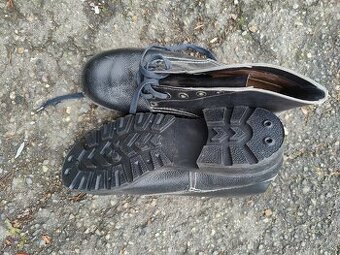 Pracovní boty velikost42