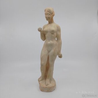 Socha ženského aktu