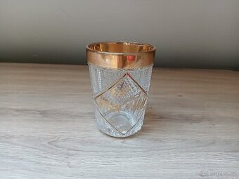 Prodám broušenou skleničku