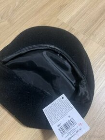 Pánská pokrývka hlavy - baret