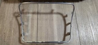 Rámeček kolem popelníku - Mercedes C (W205)