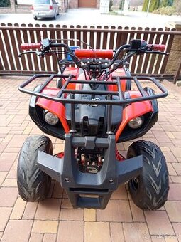 Dětská čtyřkolka