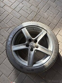 Zimní sada kol 5x130 R18 245/45 (Alutec + Kleber)