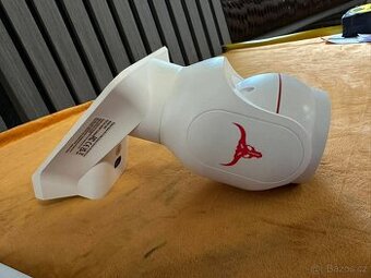 Prodám bezdrátovou WiFi kameru a solárním panelem.