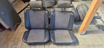 Bmw e10 predne sedacky