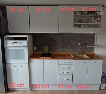 Kuchynská linka 260cm bíla