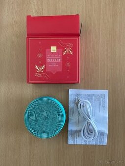 Nový sonický kartáč Avon na obličej a tělo