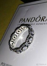 Pandora prsten stříbrný prstýnek vel 54 s třpytivými kamínky