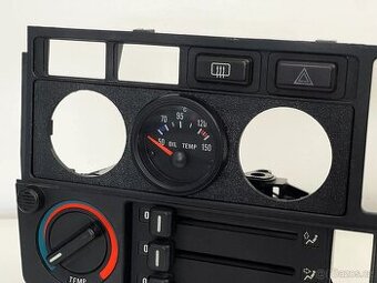 BMW E30 - Držák budíku (Rádio)