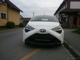 Toyota Aygo VVT-i rok 2020 5 dveřova.