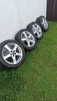 Honda civic kola 235 45 r17  alu kola