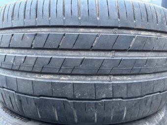 Letni pneu 275/40 ZR20 - 1