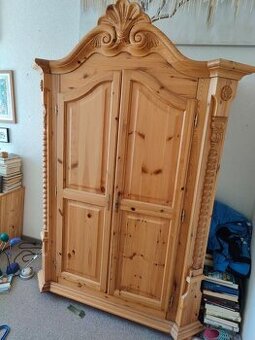 Šatní skříň - masivní dřevo, borovice, výška 205cm