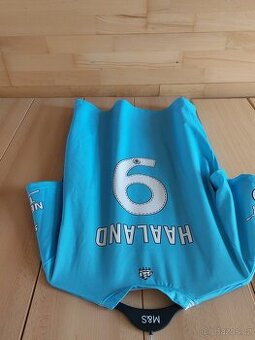 Dres Haaland - 1