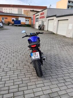 Yamaha mt-125