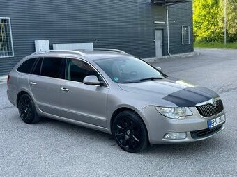 ►► ŠKODA SUPERB 2.0 TDI 125 KW • DSG ◄◄