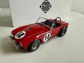 Závodní vůz Exoto Shelby Cobra #14
