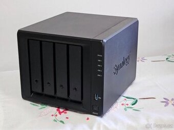 Synology DS418 bez disku