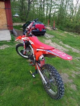 Prodám Hondu crf 450