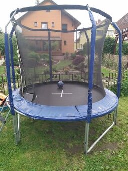 Dětská trampolína