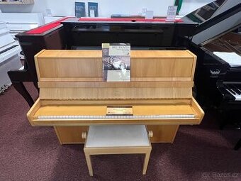 Menší piano May - Berlín se zárukou 2 roky, doprava zdarma.