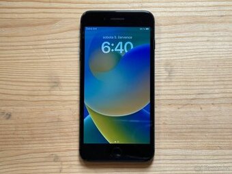 Apple iPhone 8 Plus – 64GB Black, 100% baterie + pouzdro