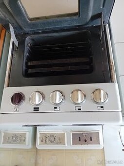 Prodám retro sporak - 1