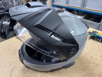 Schuberth E2 + komunikátor SC