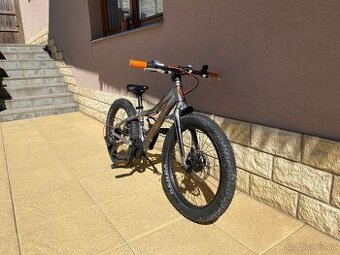 Detske kolo Scott Roxter 20’