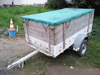 Nebržděný přívěsný vozík sport jacht UPN 400 s novou STK