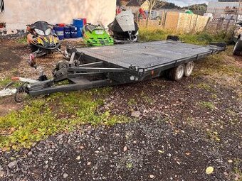 Vlek GAPA 2500kg autopřepravník