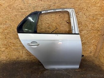 PRAVÉ ZADNÍ DVEŘE VW JETTA MK5