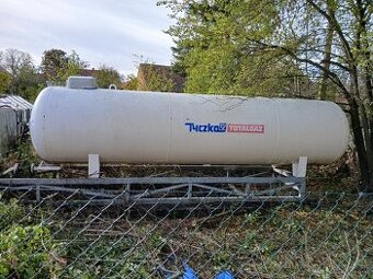 PB nádrž s čerpadlem