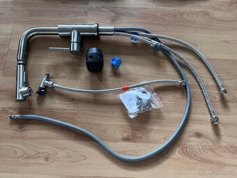 Výsuvná dřezová baterie