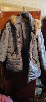 Dámská péřová zimní bunda