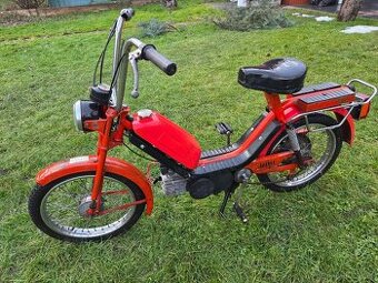 Babetta 210 s kartičkou, červená 4.