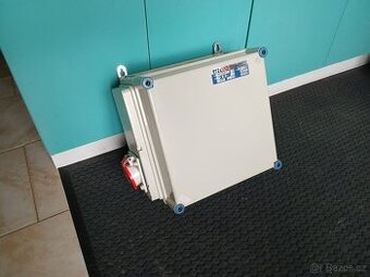 Zásuvková panelová rozvodnice HENSEL