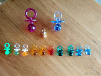 Dudlíky na krk - retro hit z 90. let