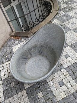 Plechová pozinkovaná retro vana Družspoj Šumperk