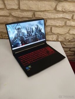 Herní notebook MSI Katana GF66 12UC,RTX 3050,144Hz