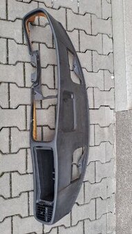 Palubní deska Saab 900