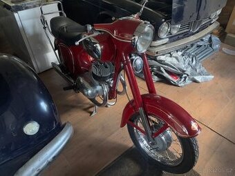Mototcykl JAWA kývačka 350, rok výroby 1960